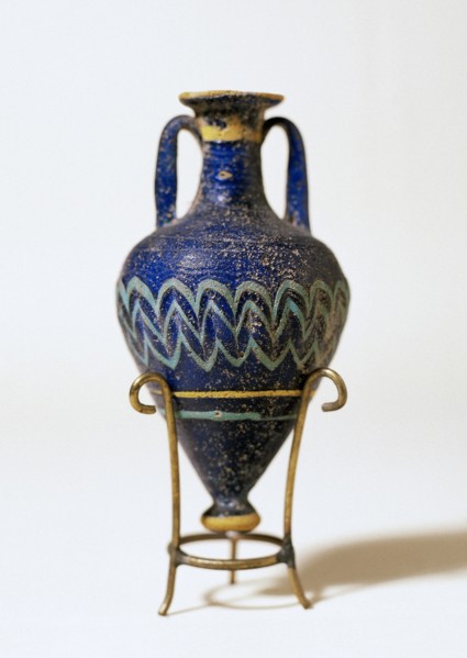 Punic-Phoecian glass. Bottle. Polycrome. 6th-4th C. BC.