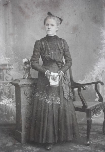 Frau
