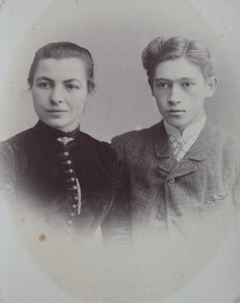 Mutter und Sohn