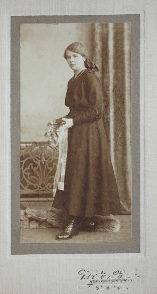 Frau