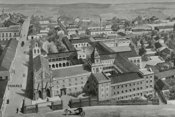 Panoramic view of the Escuelas Pias