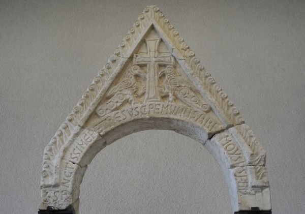 A gable of an altar screen