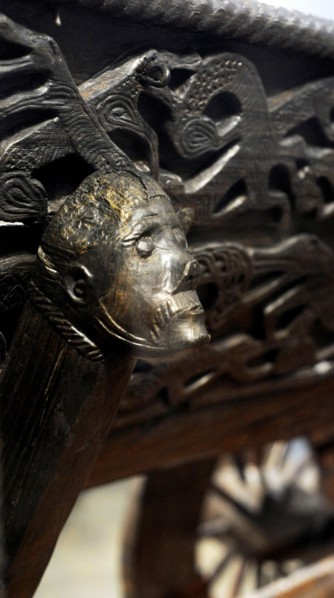 Viking carriage, Wood