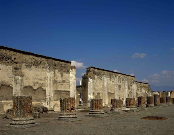 Pompeii. The Basilica.
