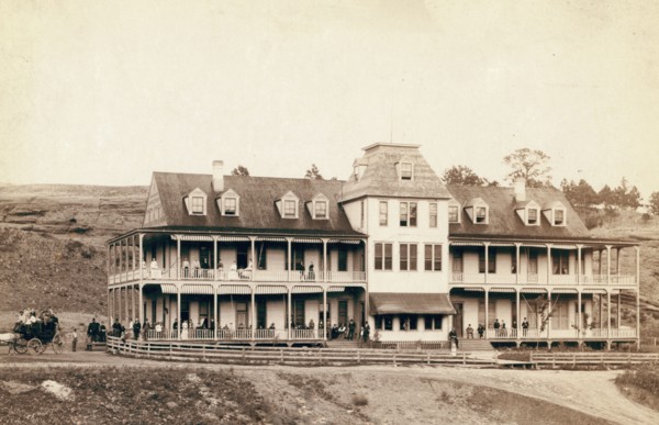 Hotel Minnekahta,' Hot Springs, South Dakota 1889.