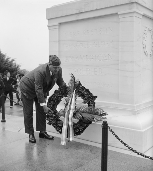 E.R. Antivert placing wreath at Tomb of Unknown Soldier circa 1938.