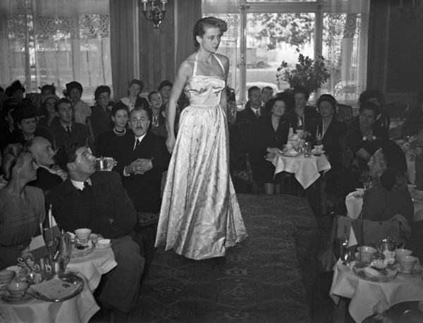 Fashion show Victoria Hotel -  circa October 18, 1947.