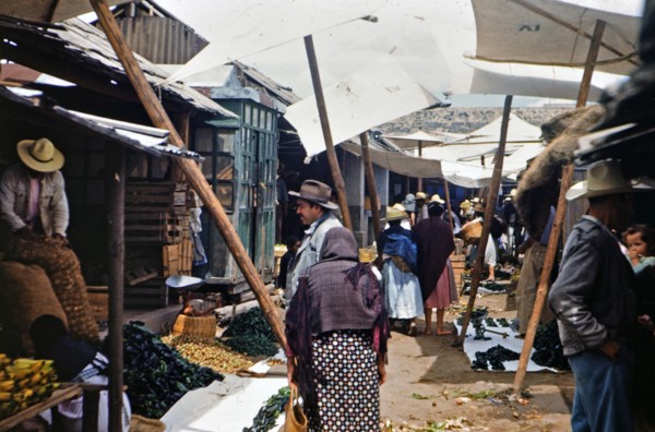 Shoppers at an Indian market in San Martin, Mexico circa 1950-1955.
