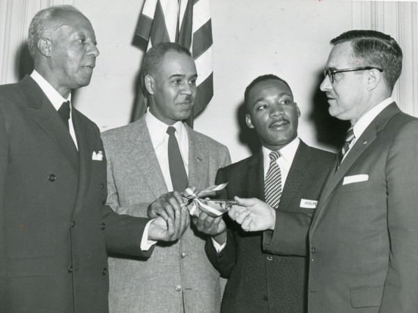 King and other leaders