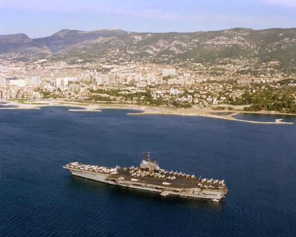 Aircraft carrier USS INDEPENDENCE