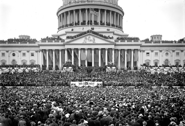 Large crowd at inagural ceremony