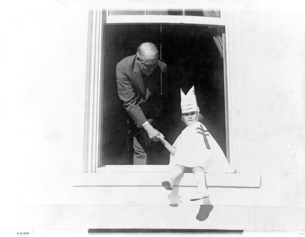 President Harding purchasing Christmas seals