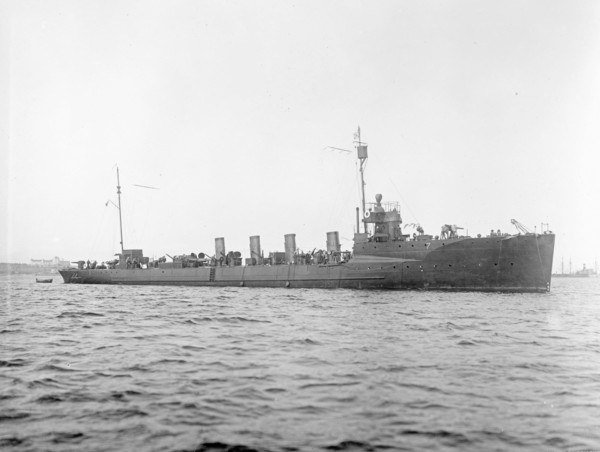 United States naval ship U.S.S Preston underway ca.  1910