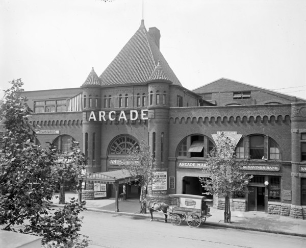 Arcade Market, [Washington, D.C.] ca.  between 1910 and 1925
