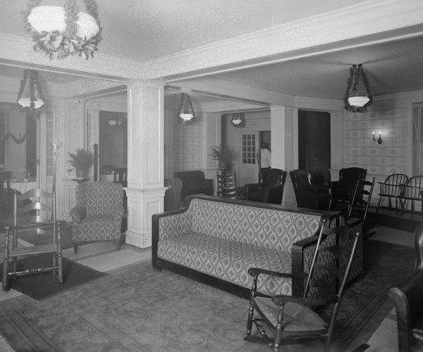 George Washington Inn interior ca.  between 1910 and 1926