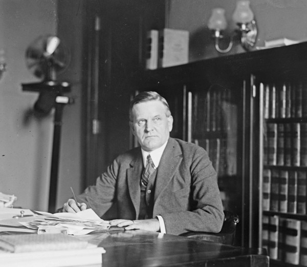 Senator Lenroot sitting at his desk ca.  between 1918 and 1920