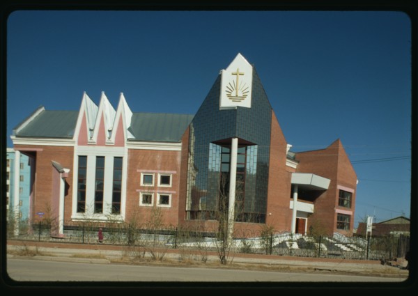 Church of the New Apostles, (around 2000), Yakutsk, Russia; 2002