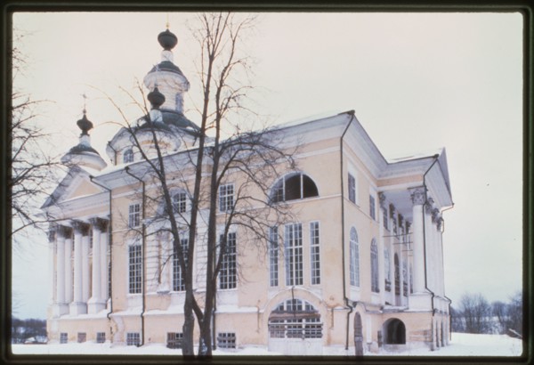 Spaso-Sumorin Monastery, Church of the Ascension (1796-1801 and 1825), northwest view, Tot'ma, Russia 1998.