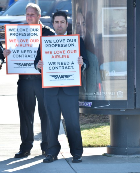 Southwest Airlines Pilots  upset over having no contract protest outside Love Field in Dallas, TX, USA (February 3, 2016)