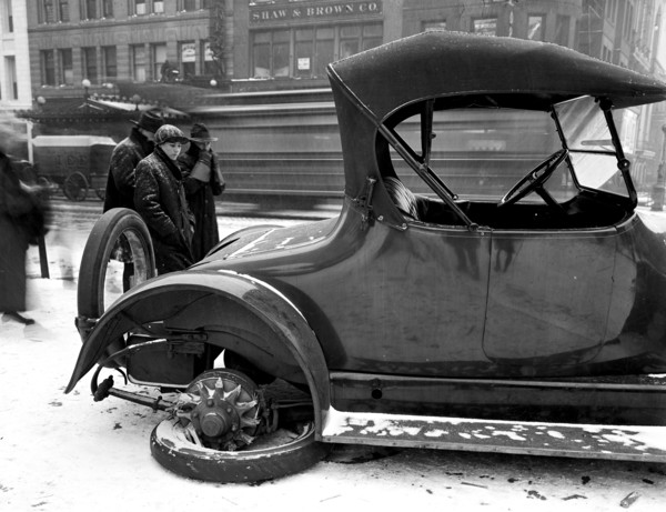 Disable automobile in snow