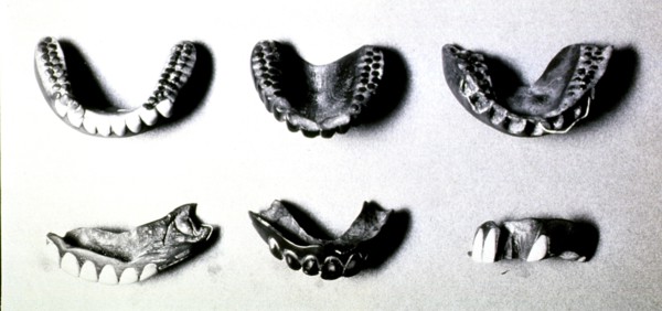 Japanese wooden dentures