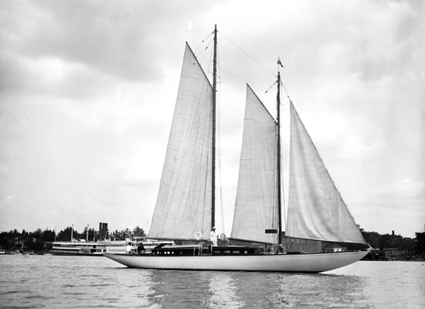 Sailboat on the Potomoc River