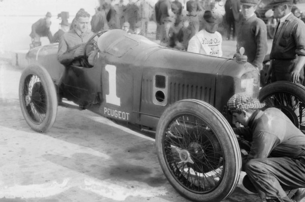 Dario Resta (1882-1924), an Italian-British racecar driver who came in a close second at the 1915 Indianapolis 500