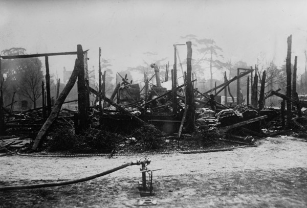 Tea House, Kew Gardens, destroyed by suffragettes ca. March 1913