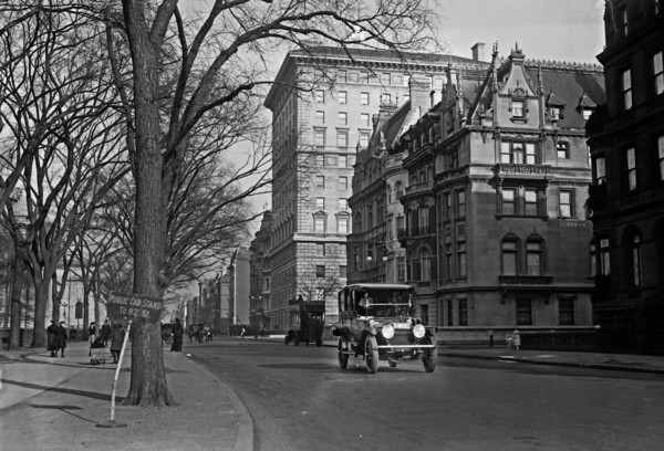 Highest Priced Apartment -- Browka's [i.e., Brokaw's] residence ca. 1910-1915