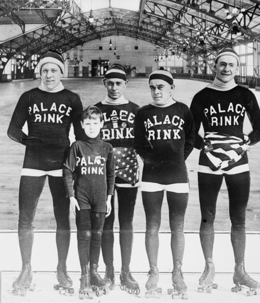 Date: 1910-1915 - Palace Rink Team - Detroit