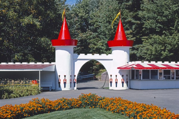 1980s America -   Story Land, Route 16, Glen, New Hampshire 1984