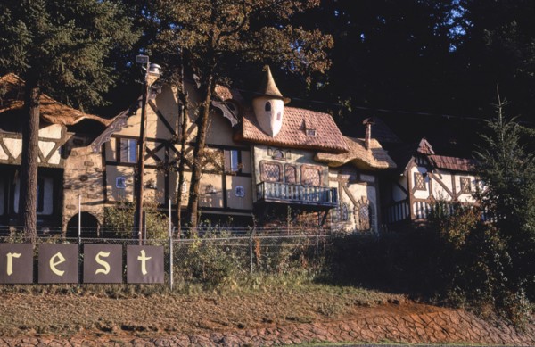 1980s America -   Enchanted Forest, Turner, Oregon 1987