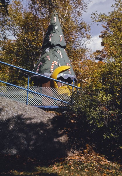 1990s America -   Santa's Workshop, North Pole, New York 1995