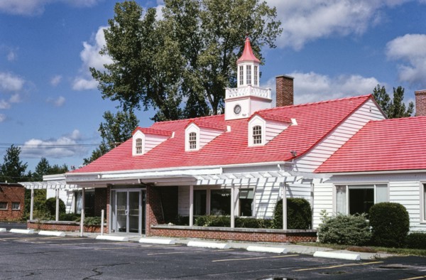 1990s America -   Howard Johnson's, Williamstown, Massachusetts 1997