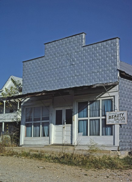 1970s America -  Ronnie's Beauty Salon, Norwood, Missouri 1979