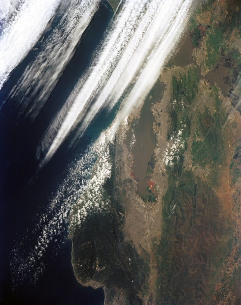 (28 April-6 May 1991) --- Large format (five-inch) frame of the San Francisco/Oakland Bay Area of northern California. Stratus clouds at 35,000 feet and cumulus clouds at about 15,000 feet are seen ov...