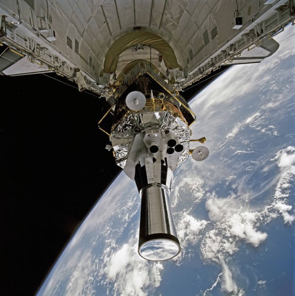1991 - STS-44 DSP / IUS spacecraft tilted to predeployment position in OV-104's PLB