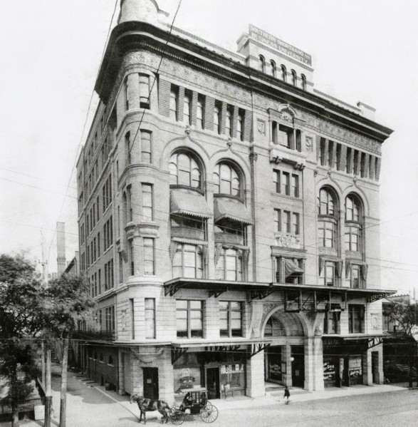Grand's Apartment building