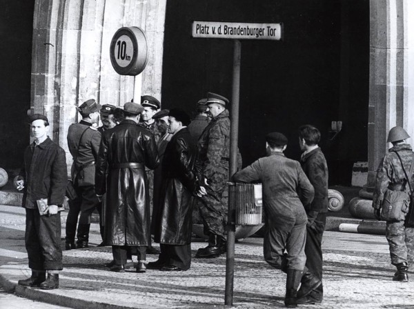 11/20/1961 - Even a General Is Watching The Progress at The Wall at Brandenburger Tor