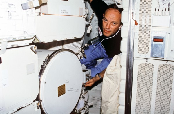 (22-30 March 1982) --- Astronaut Jack R. Lousma