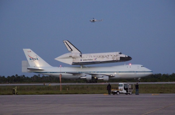 CAPE CANAVERAL, Fla. – Space shuttle Discovery