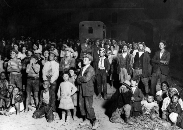 italy, group of people, 1910-20