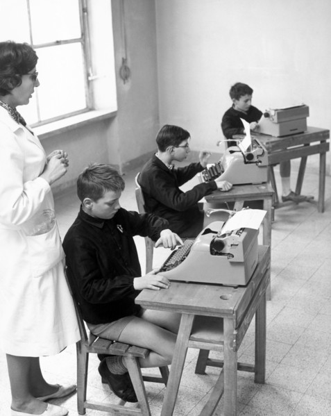 section pour les handicapés mentaux récupérables, 1961