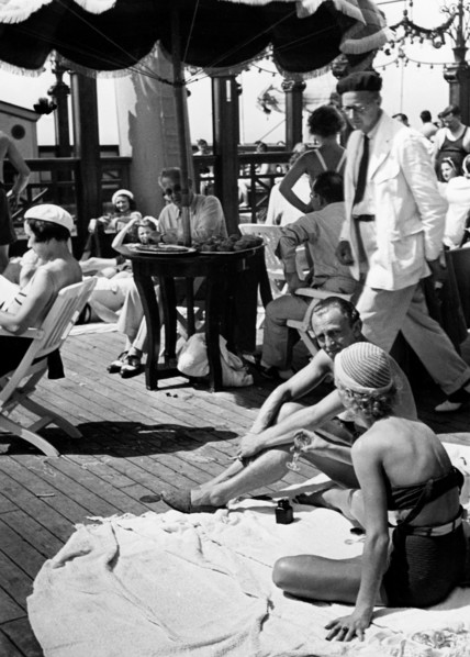 touristes sur le pont, 1930