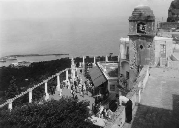 italie, campanie, île de capri, la terrasse du funiculaire, 1930 1940