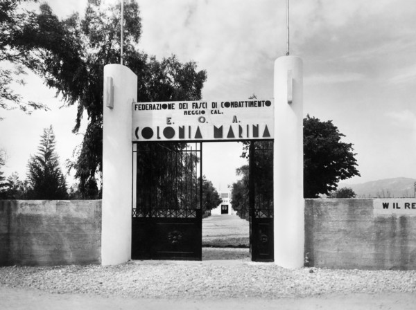 europa, italie, calabre, reggio calabre, entrée de la colonie navale fasciste, 1920 1930