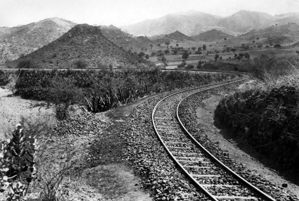 afrique, eritrea, viaduc ferroviaire à arbaroba, 1920 1930