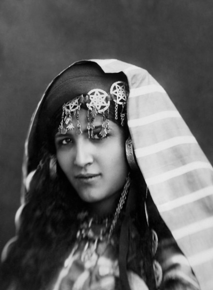 afrique, tunisie, jeune femme arabe, 1920 1930