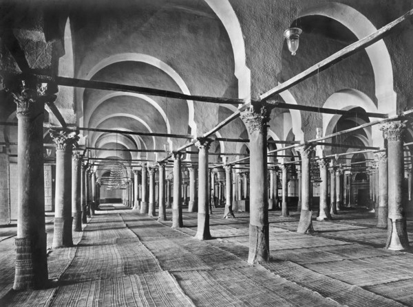 Afrique, tunisie, kairouan, intérieur de la grande mosquée, 1910