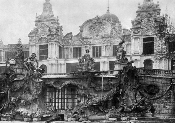 europe, italie, turin, palais anglais et fontaine monumentale, 1911
